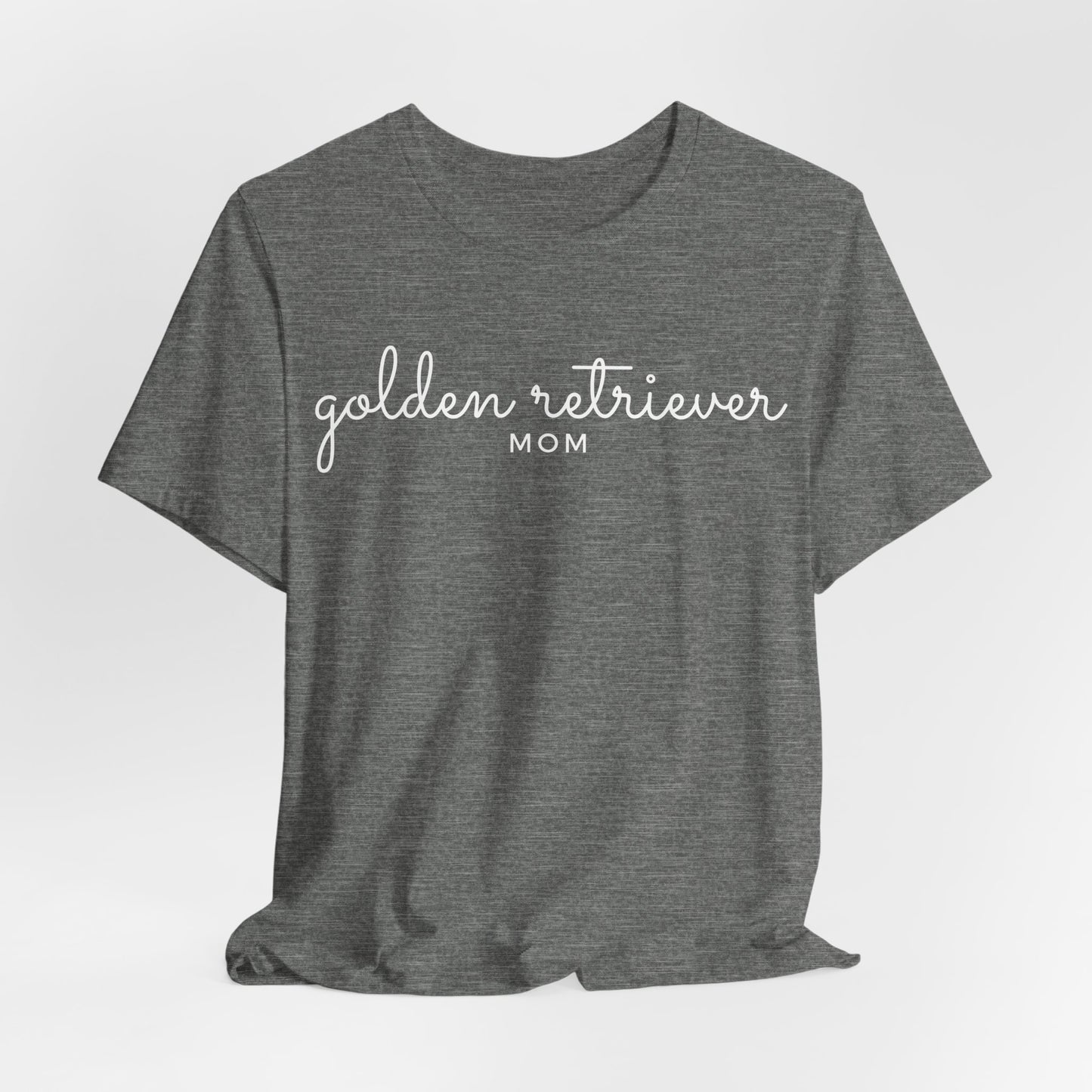 Golden Retriever Mom Women T-Shirt